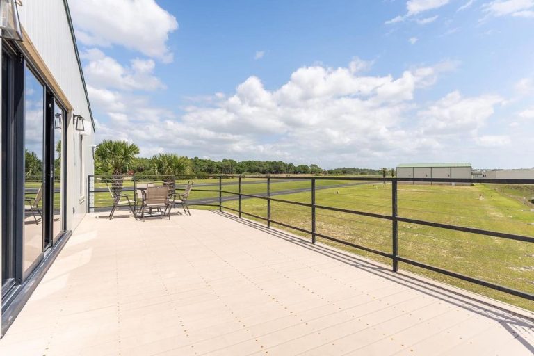 Aviate Inn Balcony