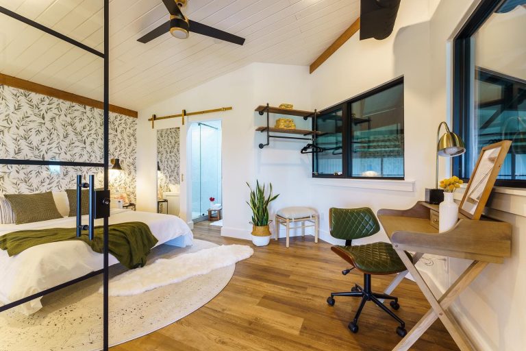 Aviate Inn Bedroom