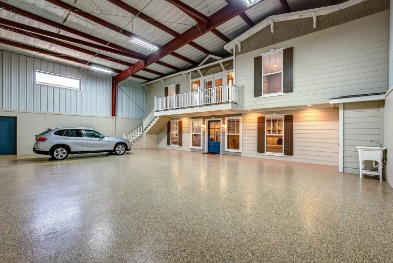 Hangar Lodge Parking