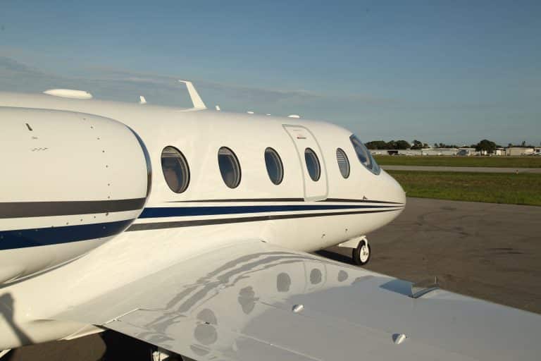 Beechjet 400a RK-329 Right Aft Profile