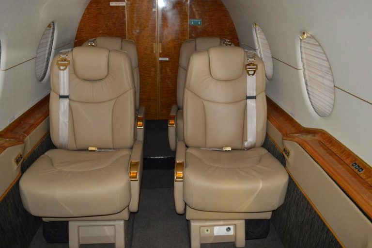 Beechjet 400a RK-159 Cabin