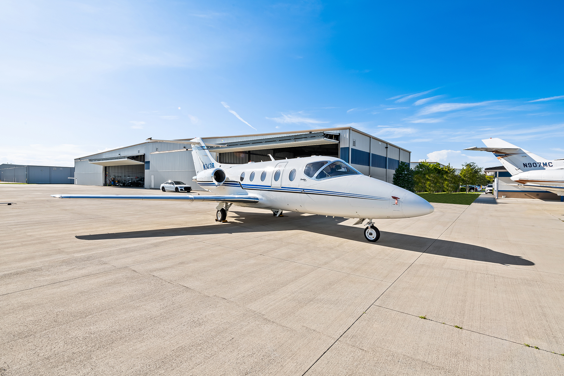 Hawker 400xp For Sale - RK-569 - Front Right