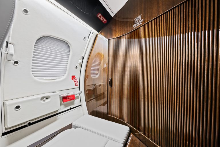 1998 Learjet 60-131 For Sale Entry