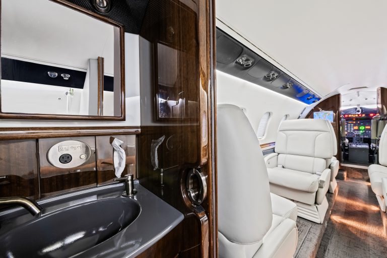 1998 Learjet 60-131 For Sale Lav