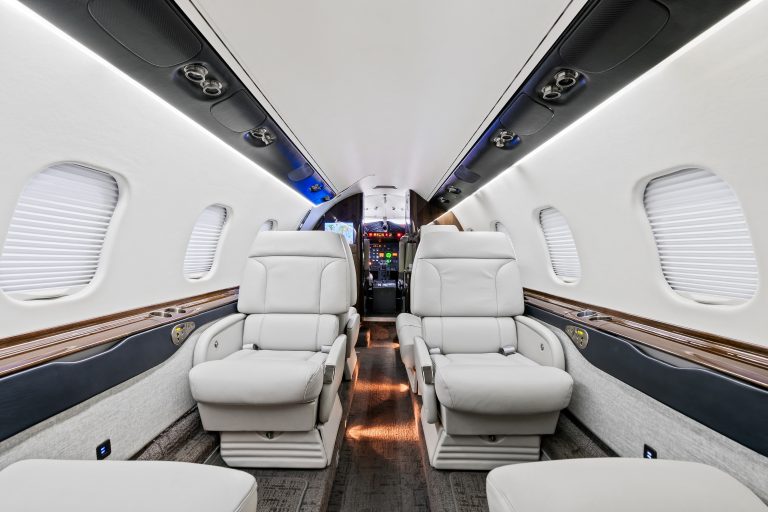 1998 Learjet 60-131 For Sale Cabin