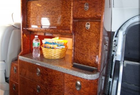 Hawker 800xp 258500 Galley