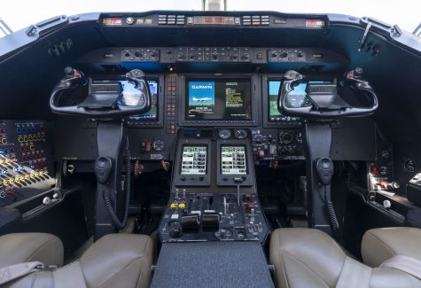 2000 Beechjet 400a RK-269 Cockpit