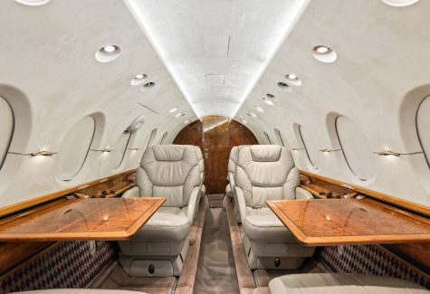 1999 Hawker 800xp 258412 Cabin Aft Tables