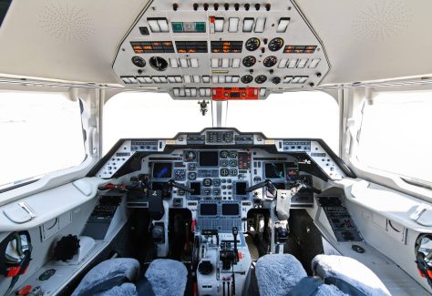Hawker 800 XP 1998 Cockpit