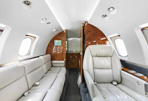 Hawker 800 XP 1998 Cabin Aft
