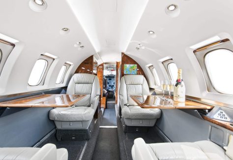 Hawker 800 XP 1998 Cabin Forward