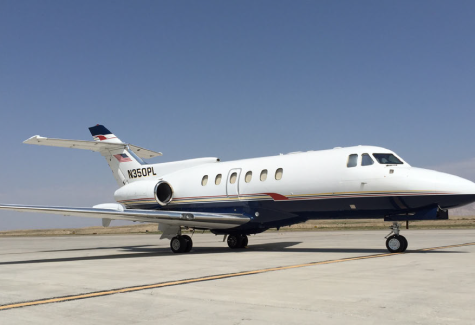 Hawker 700a 257193 N350PL Right Profile