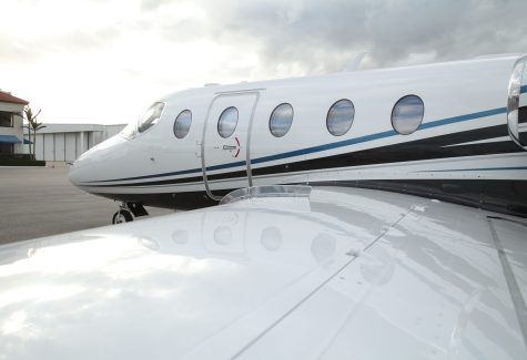 RK-464 Hawker 400xp For Sale Left Wing Profile
