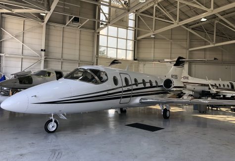 Beechjet 400a RK-135 Hangared