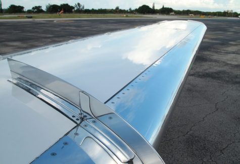 RK-319 Beechjet 400a For Sale Wing