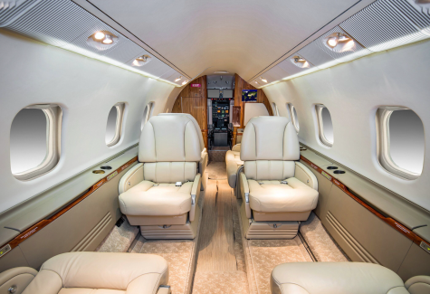 Learjet 60-046 Interior Cabin Forward Wide
