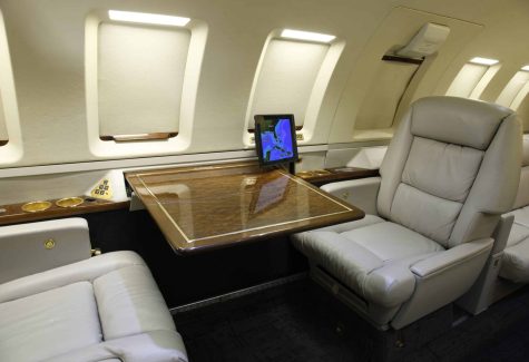 Hawker 800xp sn:258364 Table with Display Side View