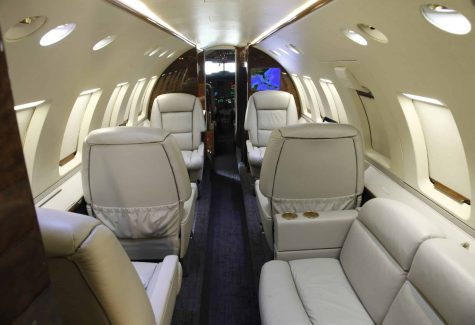 Hawker 800xp sn:258364 Cabin Forward