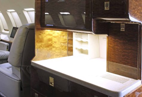 Hawker 800xp sn:258364 Galley