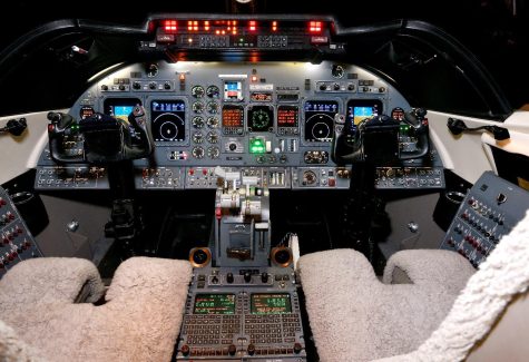 Learjet 60-259 Cockpit & Avionics
